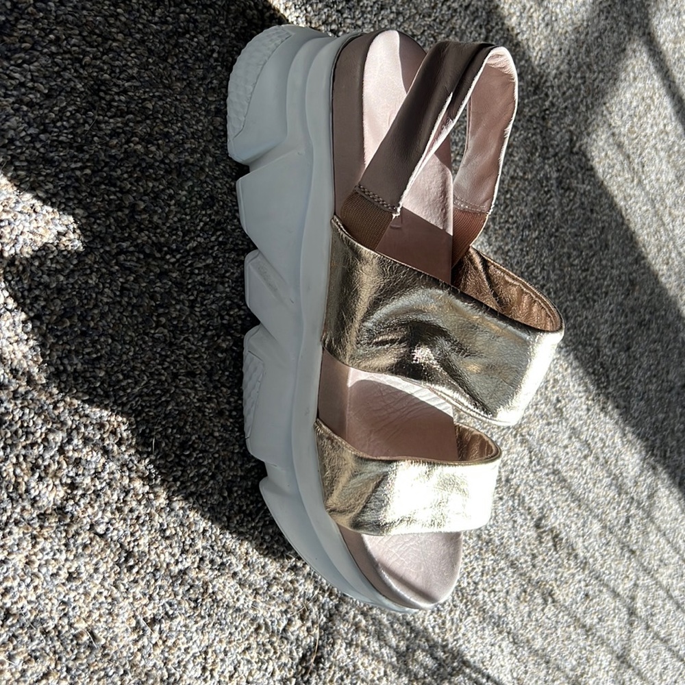 Italian Girotti platform sandals. Worn once.